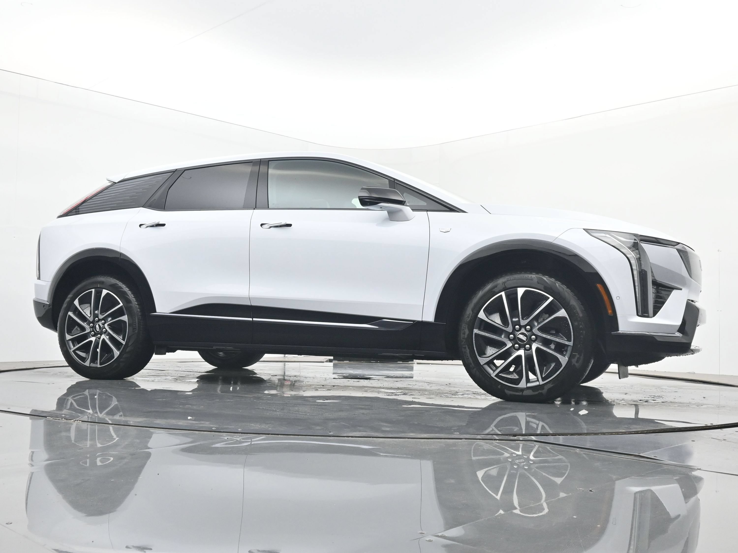 New 2026 Cadillac Optiq Sport 2 AWD/4WD image 21