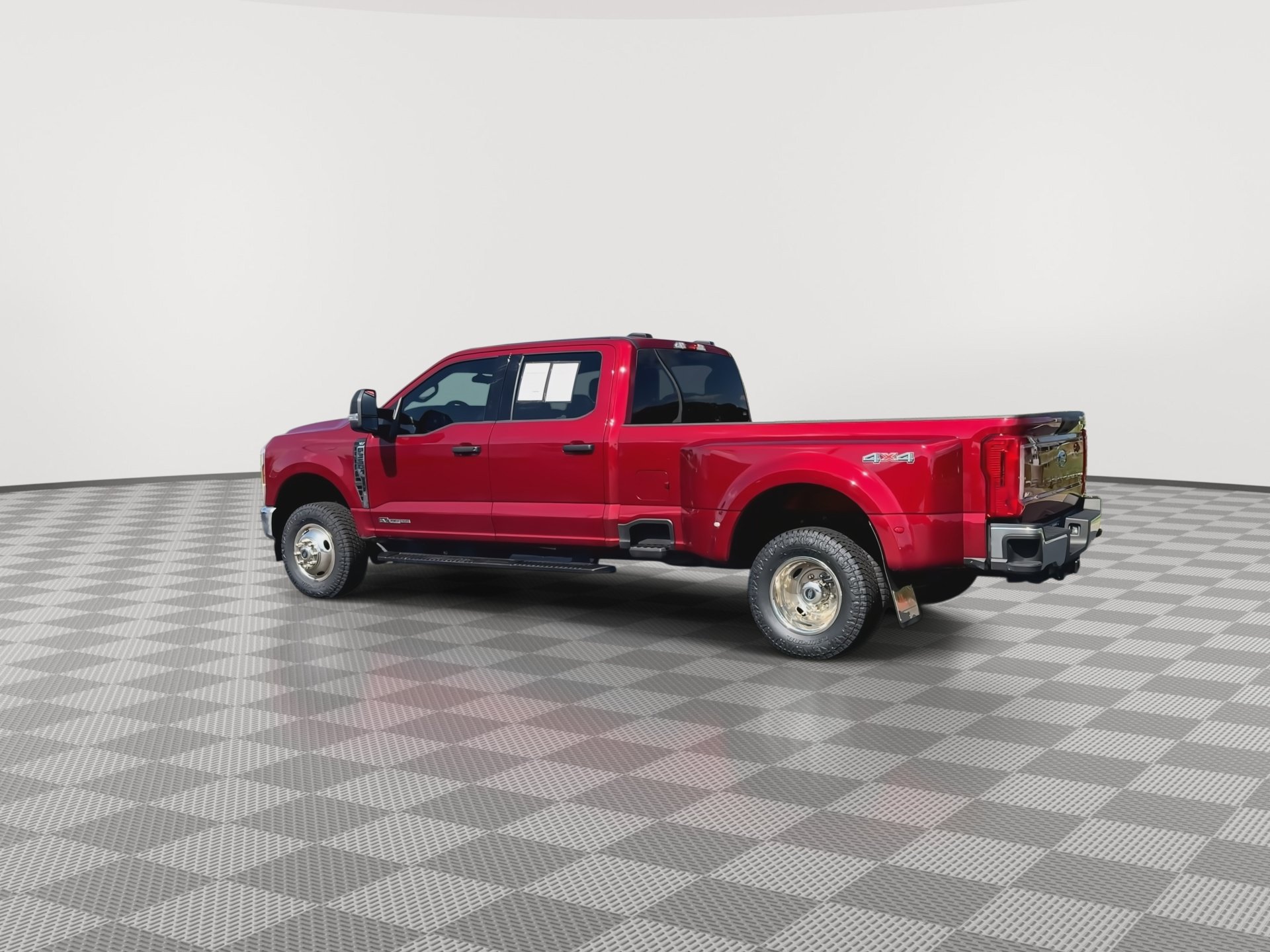 Used 2025 Ford F350 XLT AWD/4WD image 6