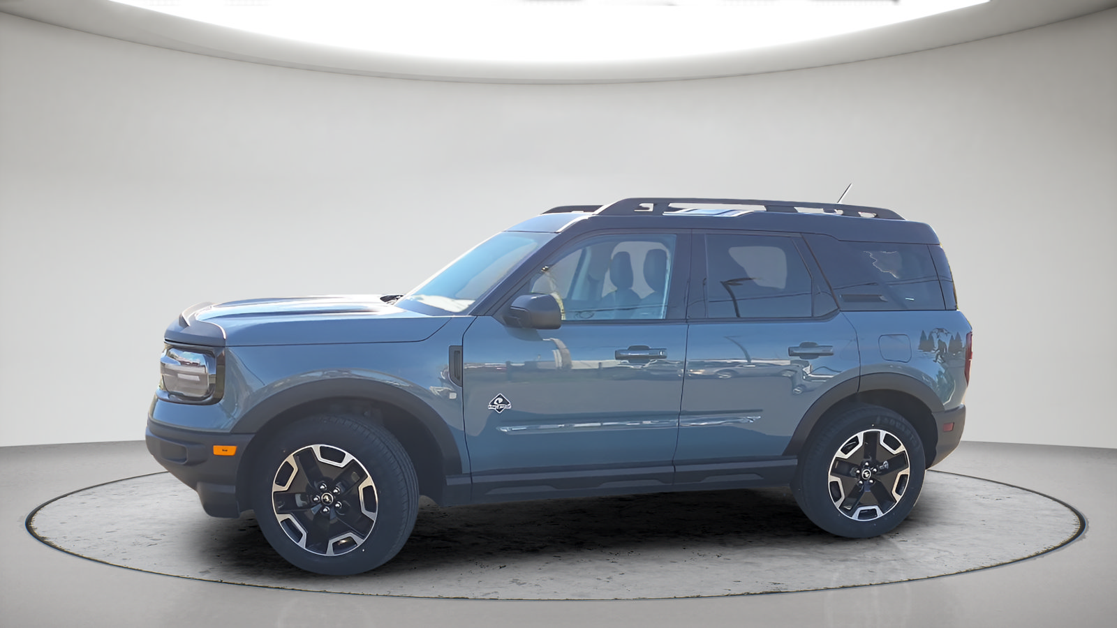 Used 2023 Ford Bronco Sport Outer Banks w/ Tech Package AWD/4WD image 12
