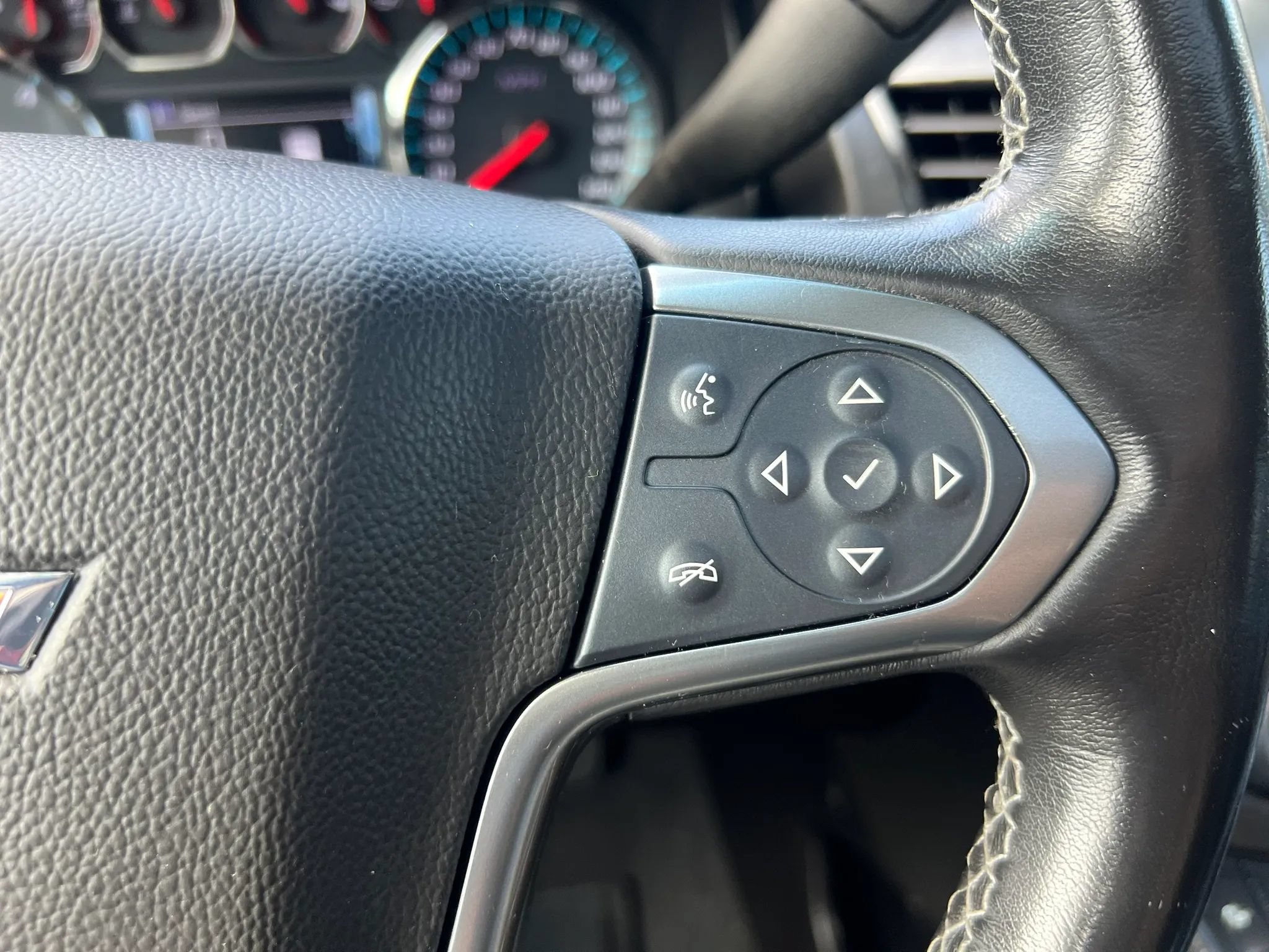 Used 2019 Chevrolet Tahoe LT AWD/4WD image 23