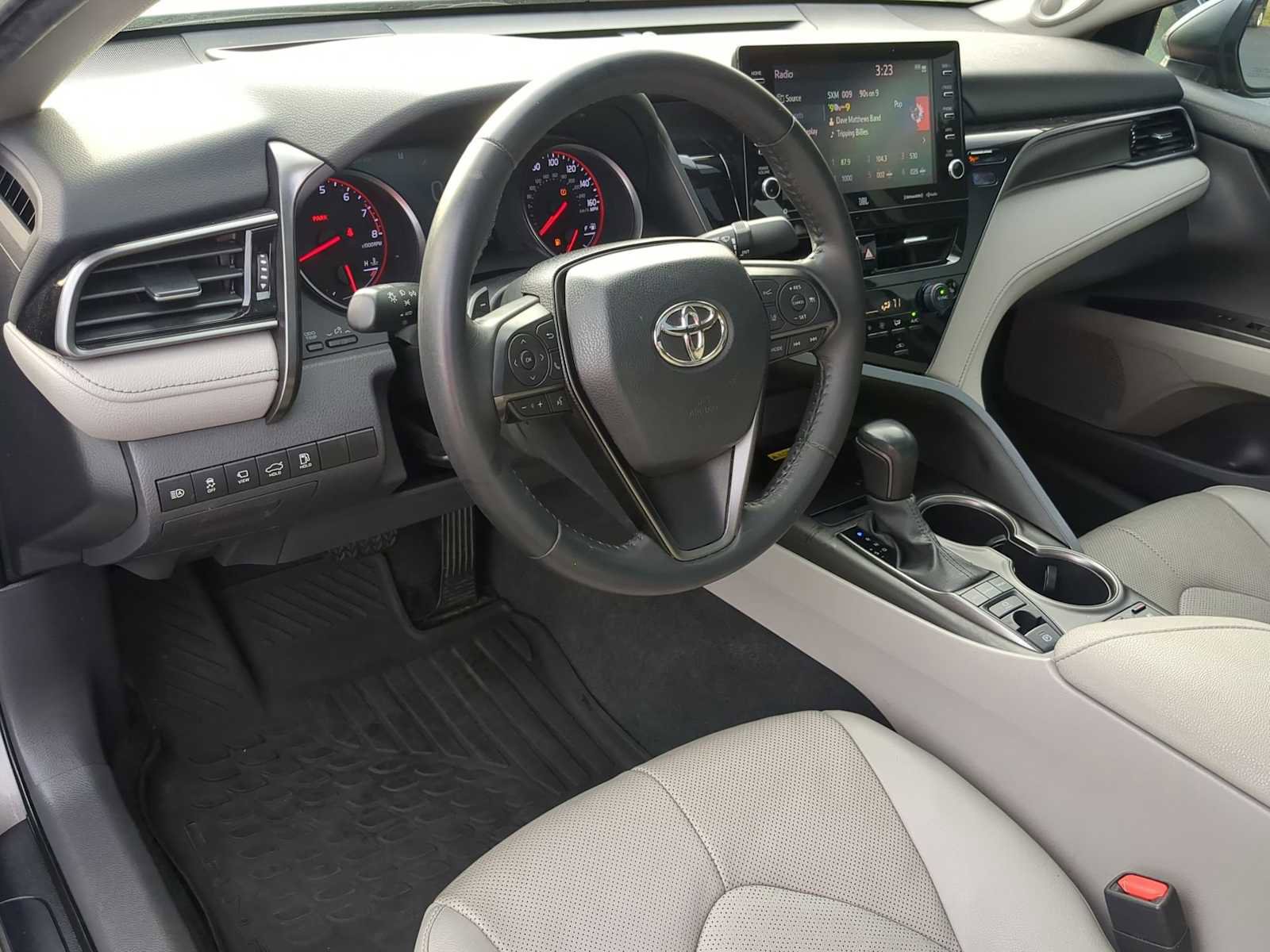 Used 2022 Toyota Camry XSE w/ Navigation Package image 15