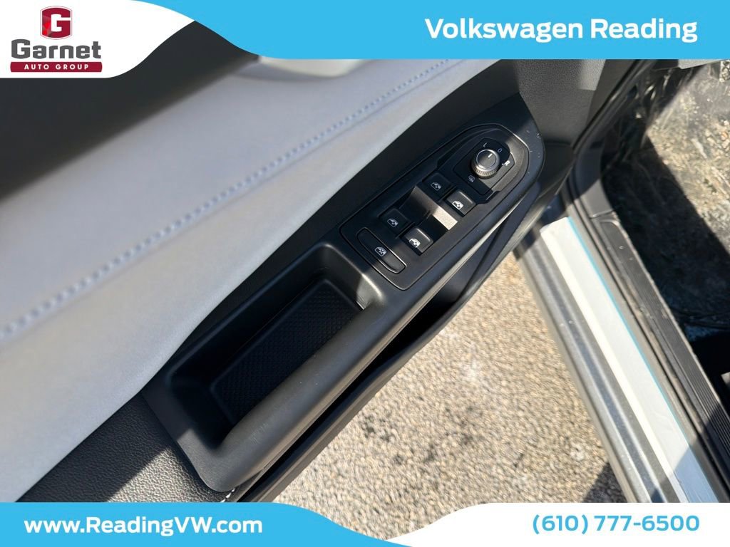 New 2026 Volkswagen Taos SE AWD/4WD image 11