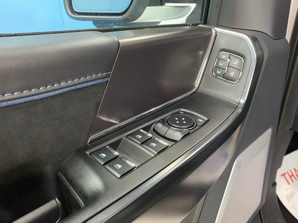 New 2025 Ford F150 Platinum w/ Equipment Group 702A High image 30