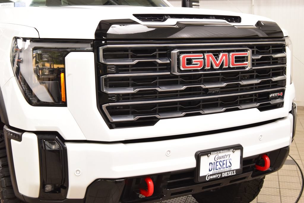 Used 2025 GMC Sierra 2500 AT4 w/ AT4 Premium Plus Package AWD/4WD image 12