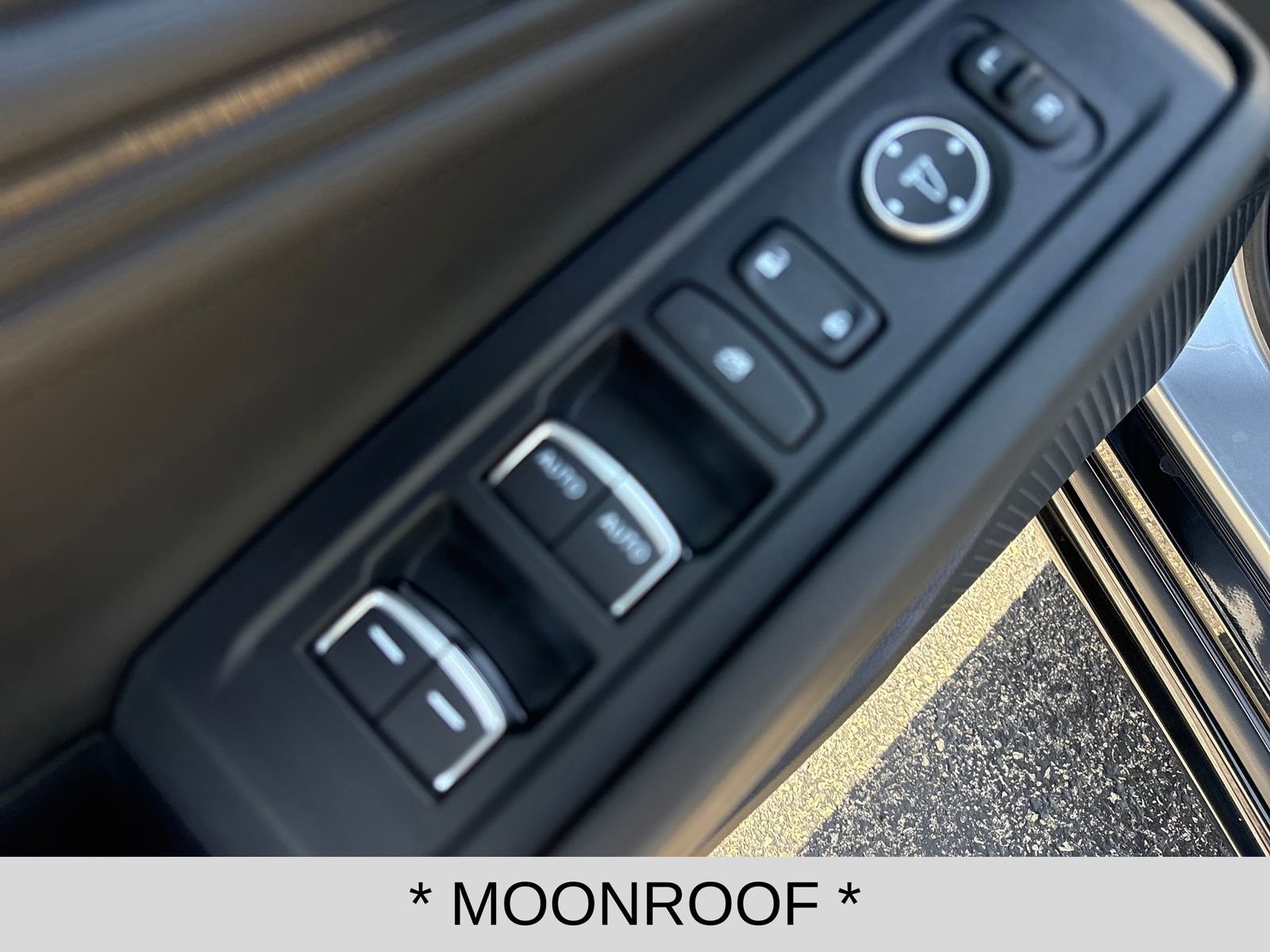 Used 2023 Honda Accord EX-L image 11