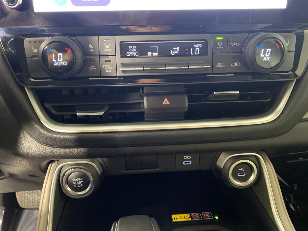Used 2025 Toyota Grand Highlander FWD image 21