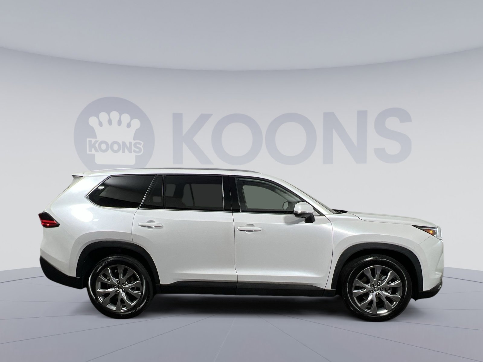 Used 2025 Toyota Grand Highlander Limited image 8