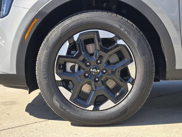 Certified 2026 Kia Sorento S FWD image 13