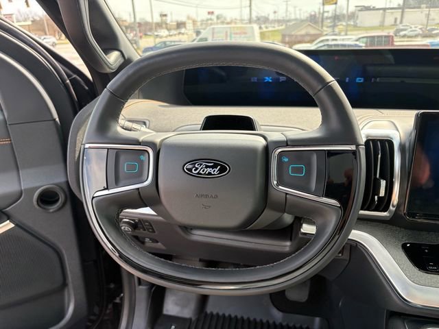 Used 2025 Ford Expedition Tremor AWD/4WD image 9