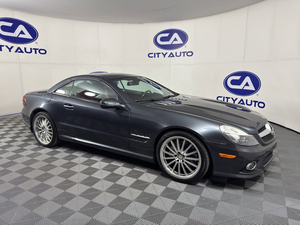 Used 2011 Mercedes-Benz SL 550 image 1