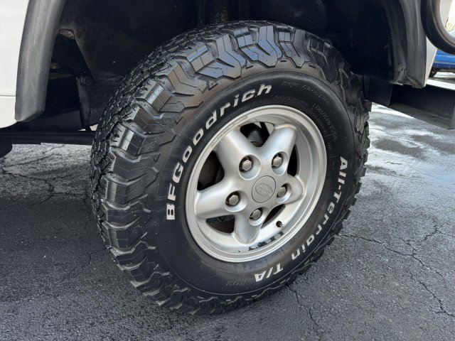 Used 1995 Land Rover Defender 90 image 31
