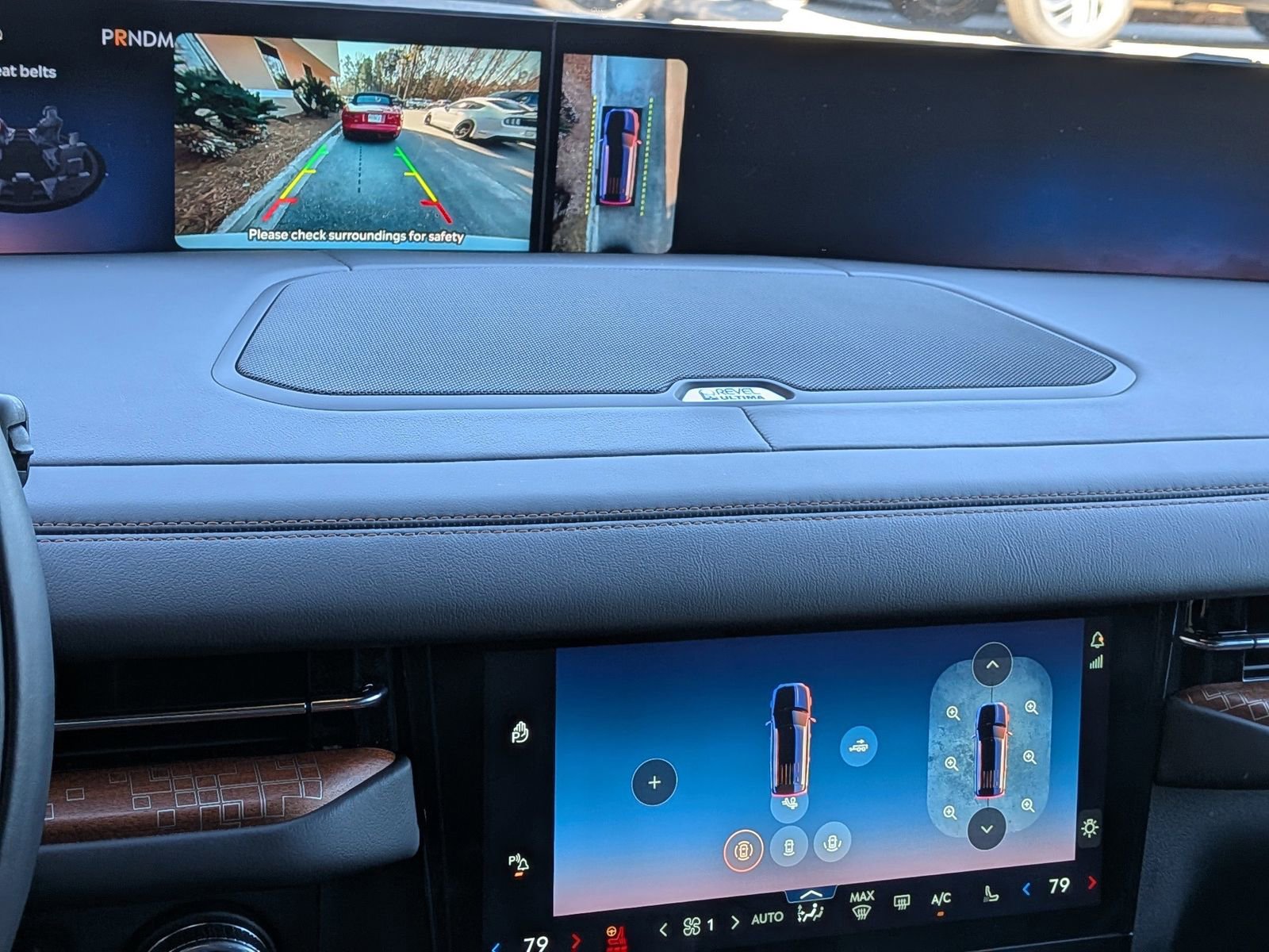 Certified 2025 Lincoln Navigator Black Label image 25