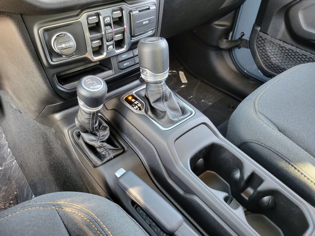 New 2026 Jeep Gladiator Sport AWD/4WD image 13