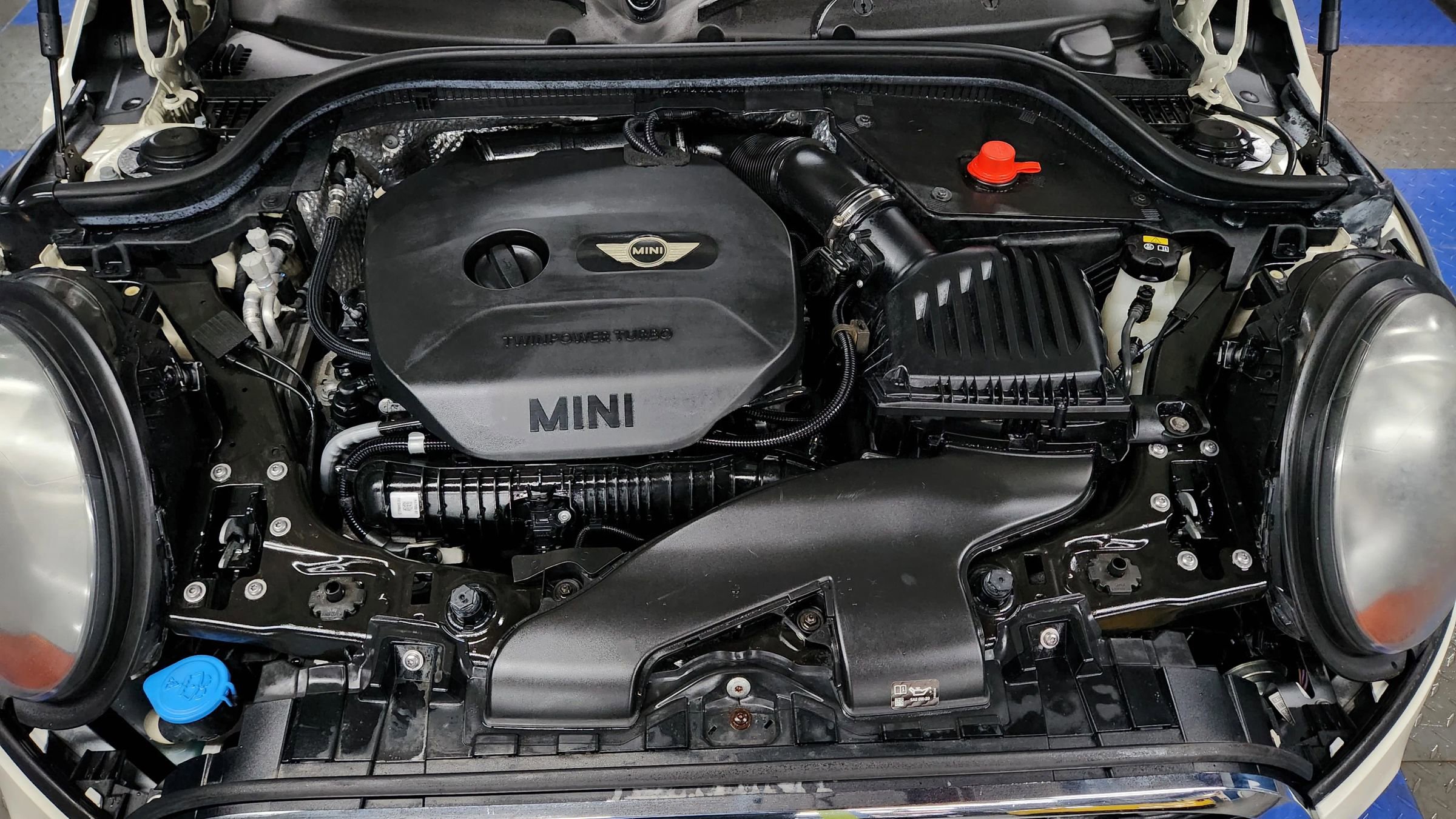 Used 2017 MINI Cooper S image 54