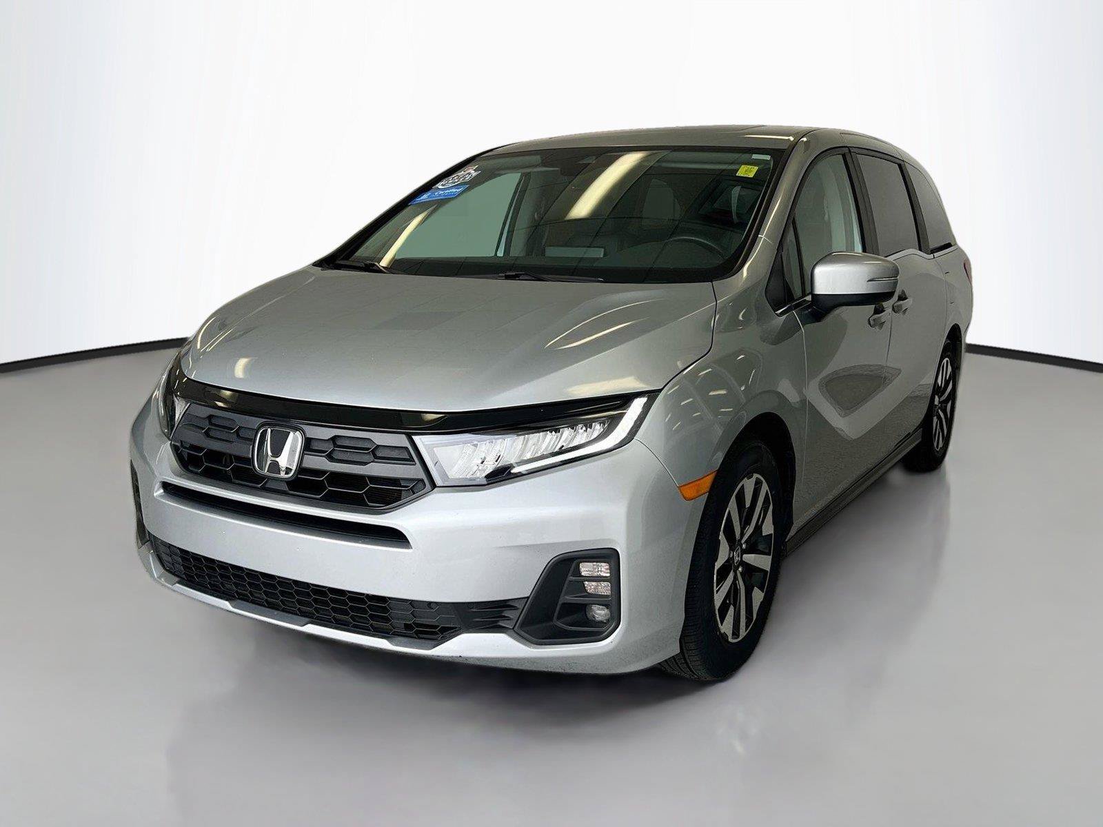Certified 2025 Honda Odyssey EX-L image 4