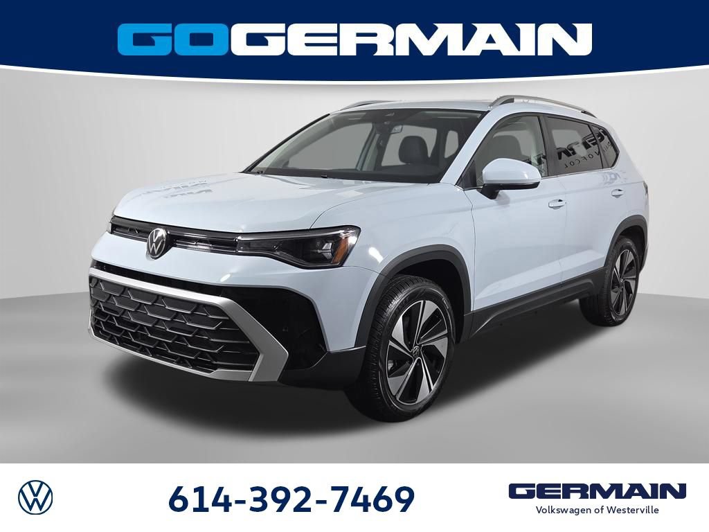 Certified 2025 Volkswagen Taos SE w/ Panoramic Sunroof Package AWD/4WD image 1