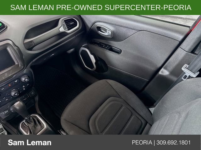 Used 2020 Jeep Renegade Latitude w/ Cold Weather Group image 22