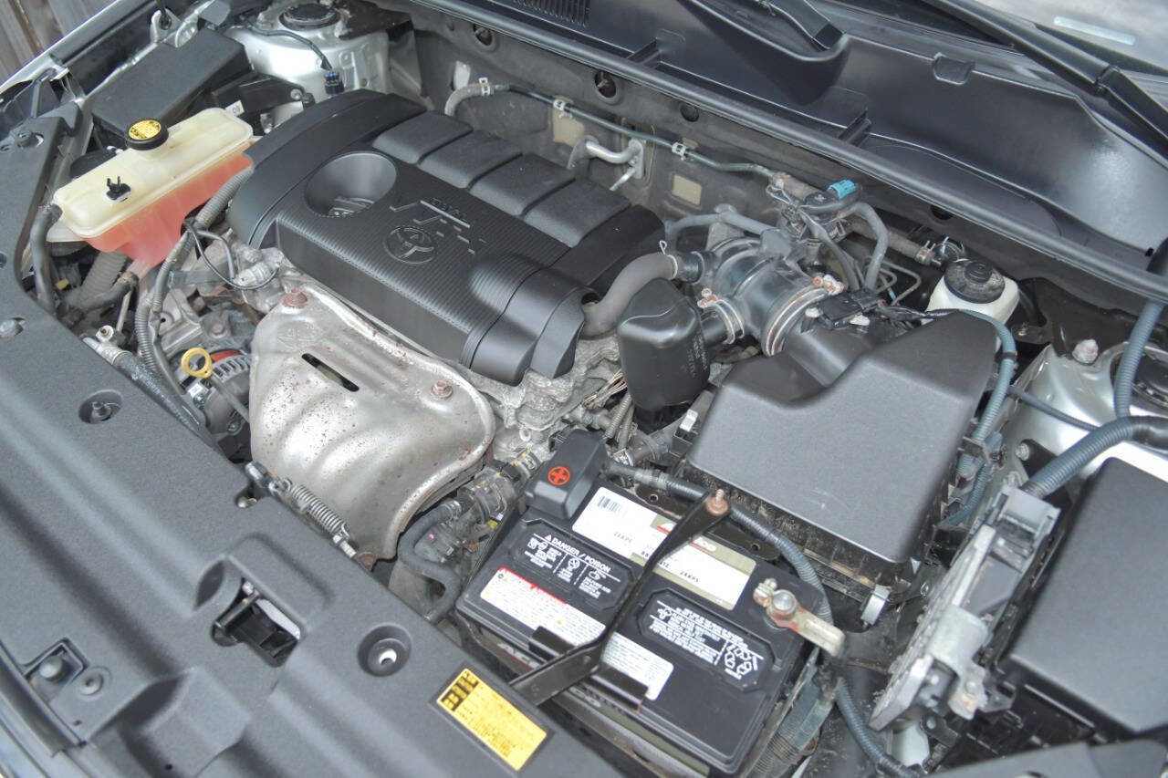 Used 2012 Toyota RAV4 FWD image 24