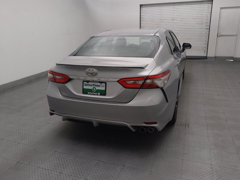 Used 2018 Toyota Camry SE w/ Convenience Package FWD image 7