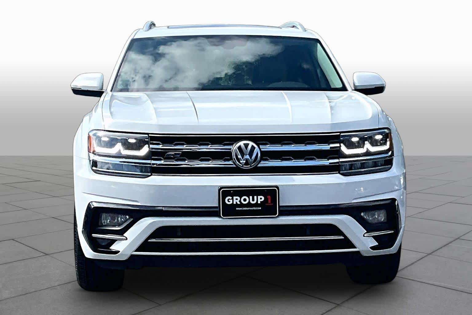 Used 2018 Volkswagen Atlas SEL w/ R-Line Package FWD image 4