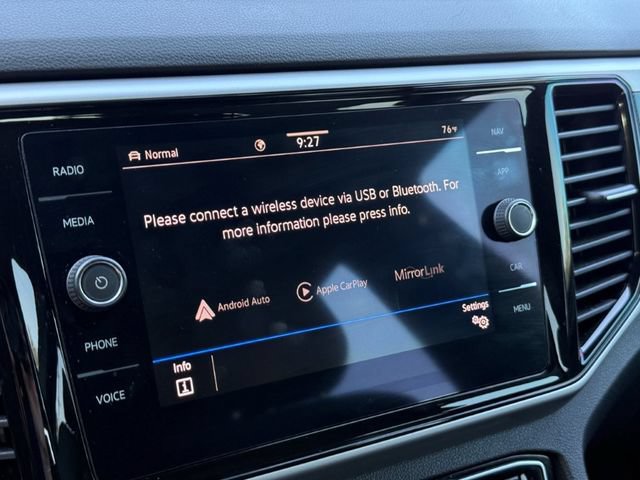 Used 2023 Volkswagen Atlas Cross Sport SEL R-Line AWD/4WD image 27