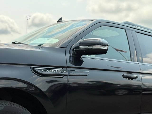 Used 2023 Lincoln Navigator L Reserve AWD/4WD image 46
