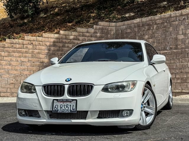 Used 2010 BMW 335i Convertible RWD image 3