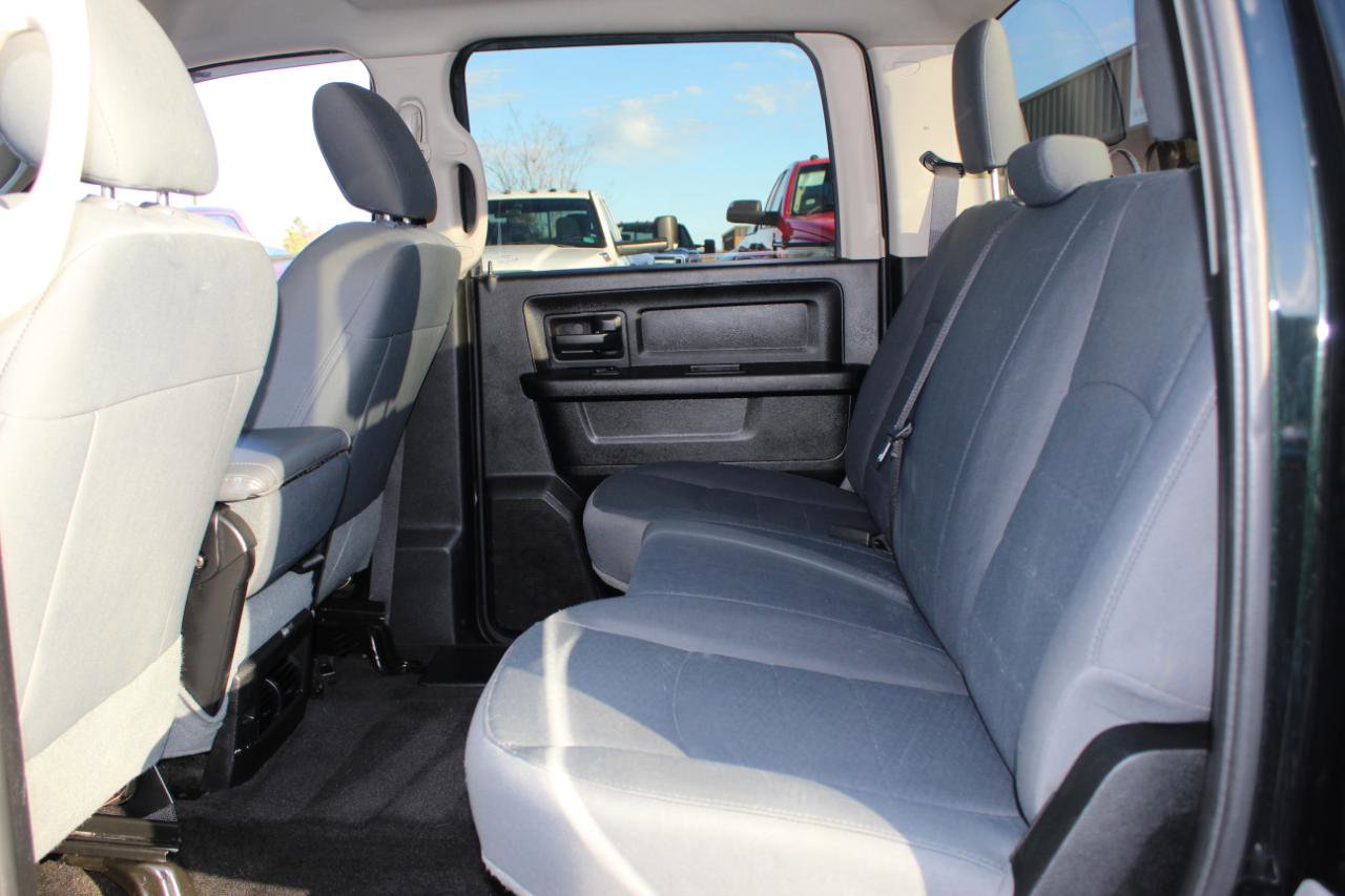 Used 2017 RAM 2500 Tradesman w/ Chrome Appearance Group AWD/4WD image 12