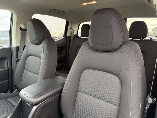 Used 2022 Chevrolet Colorado LT w/ Safety Package image 11