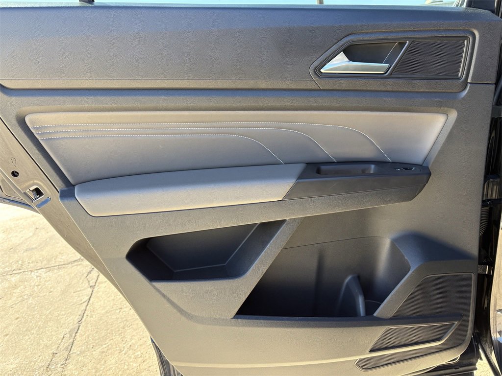 Used 2023 Volkswagen Atlas Cross Sport SE image 22