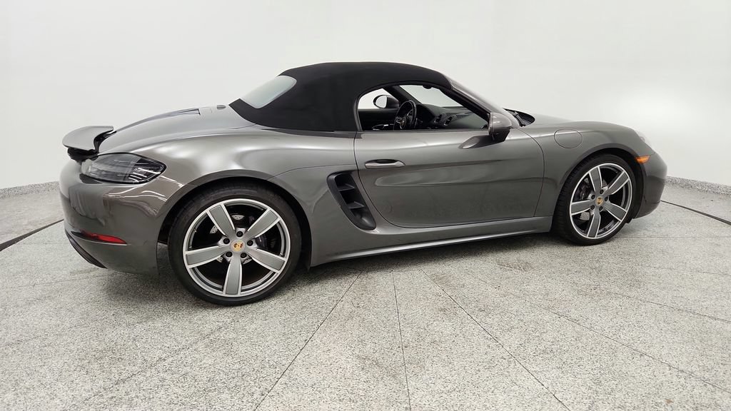 Used 2022 Porsche 718 Boxster RWD image 43