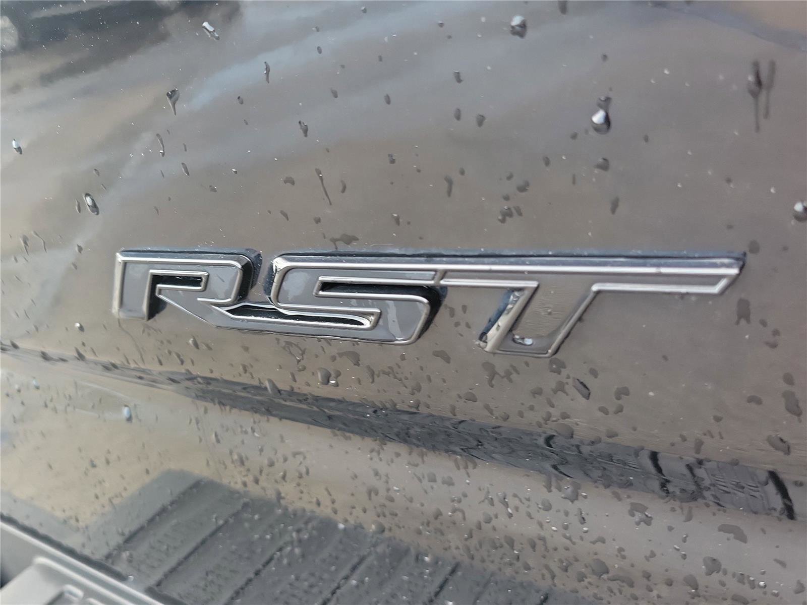 Used 2023 Chevrolet Silverado 1500 RST w/ Z71 Off-Road Package AWD/4WD image 7