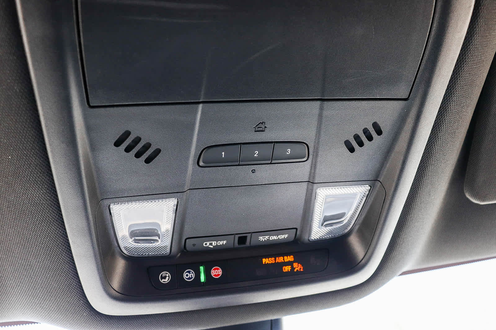 Used 2023 Buick Enclave Essence FWD image 30