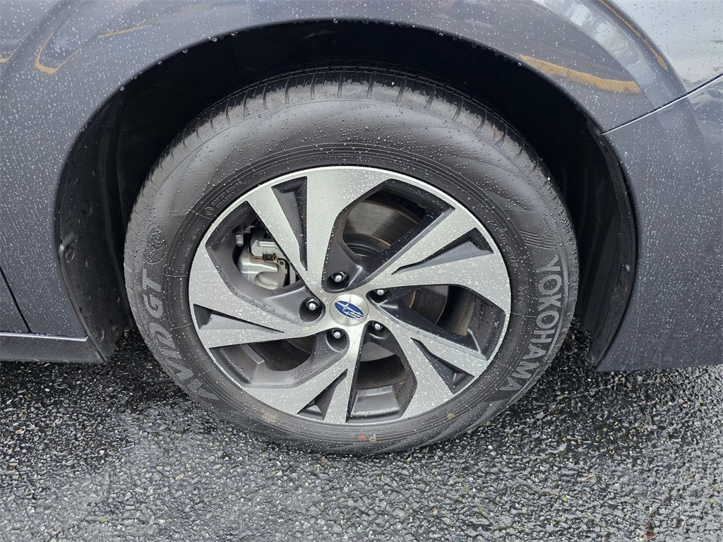 Certified 2025 Subaru Legacy Premium image 9