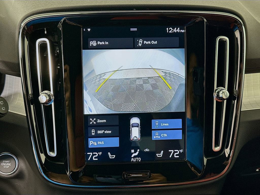 Used 2019 Volvo XC40 T5 Momentum image 14