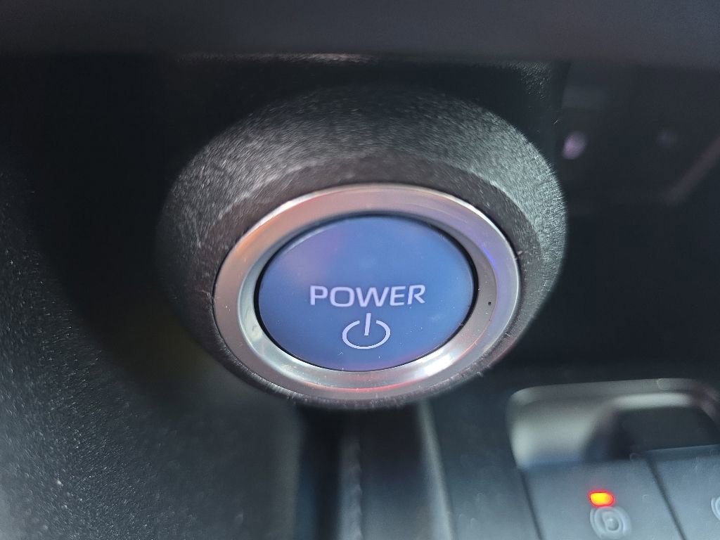 Certified 2021 Toyota Venza LE AWD/4WD image 22