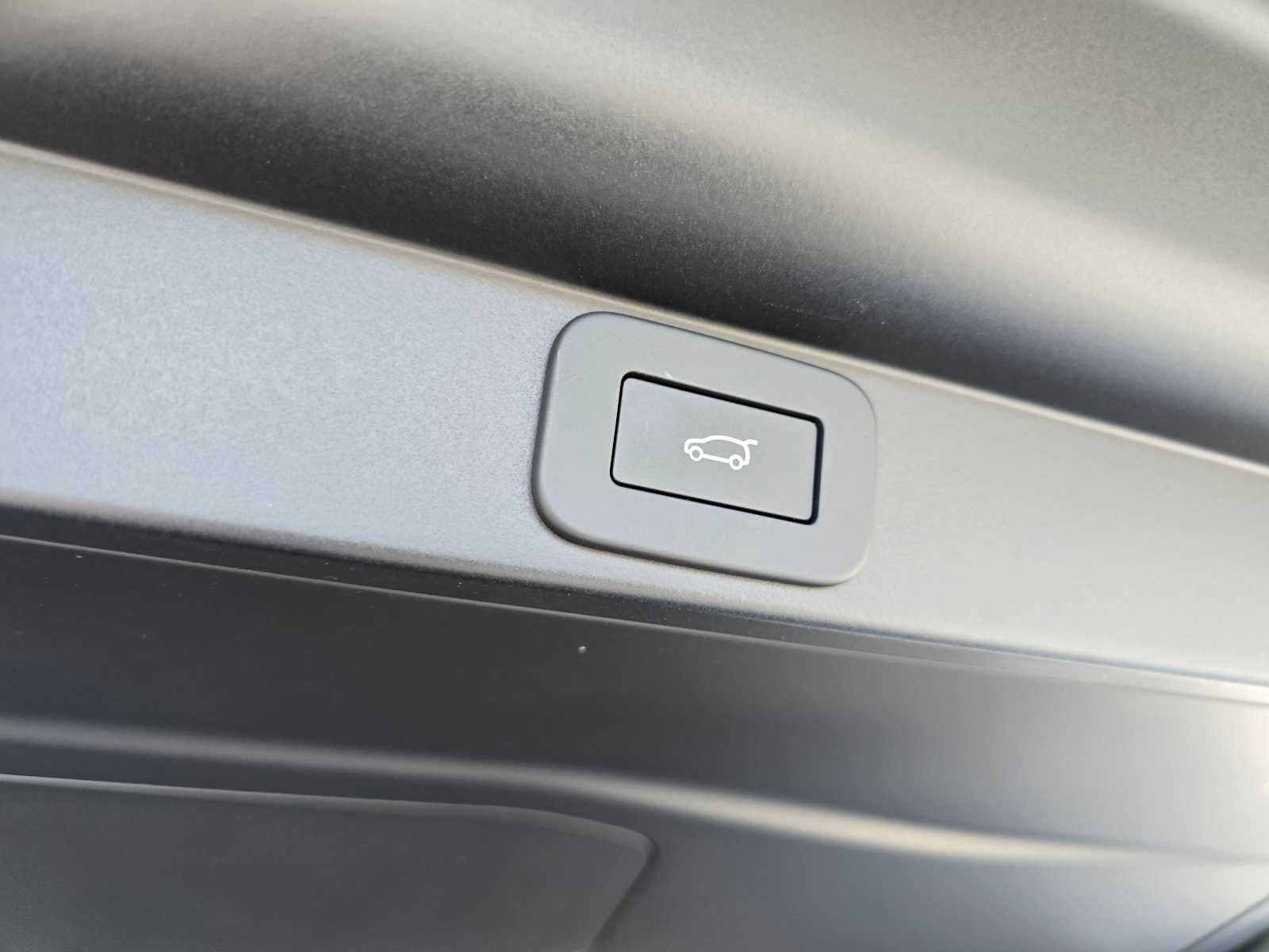 New 2025 Land Rover Range Rover SE AWD/4WD image 18