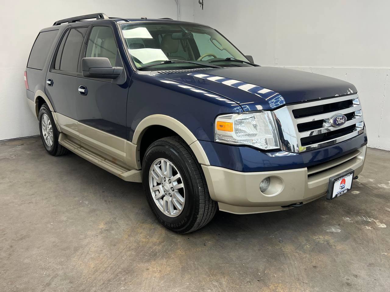 Used 2009 Ford Expedition Eddie Bauer AWD/4WD image 3