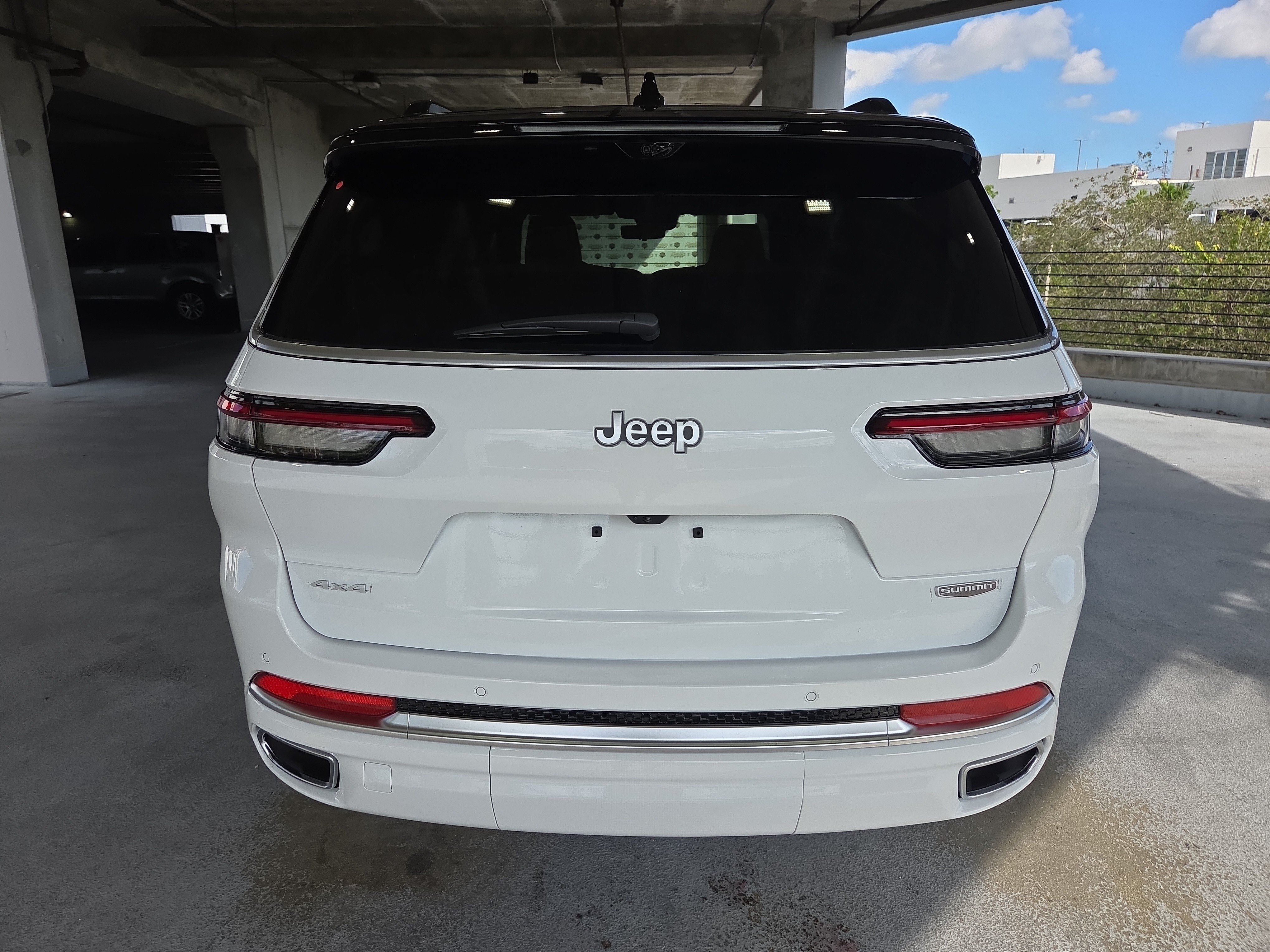 New 2025 Jeep Grand Cherokee L Summit AWD/4WD image 6