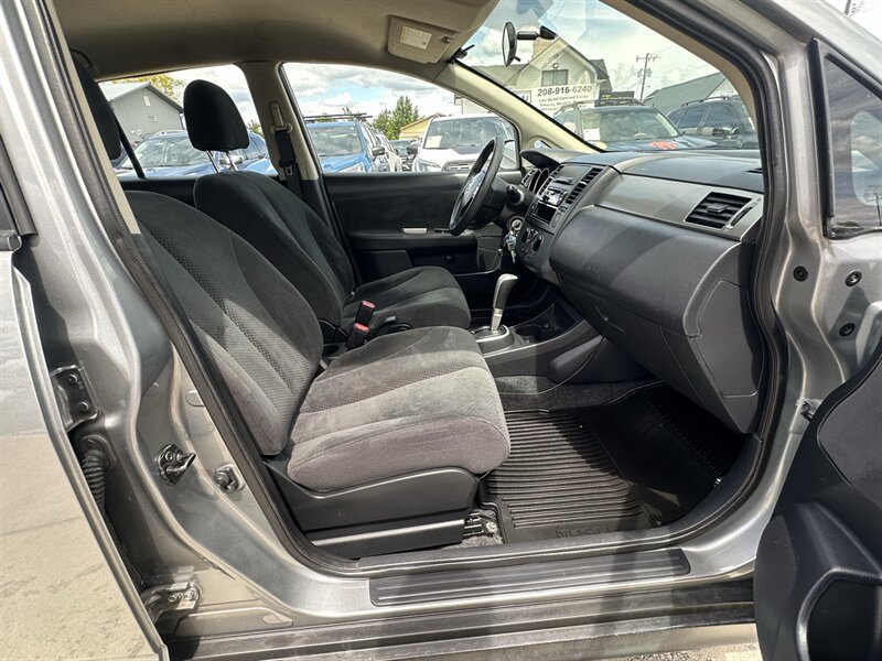 Used 2012 Nissan Versa 1.8 S w/ Plus Pkg FWD image 10