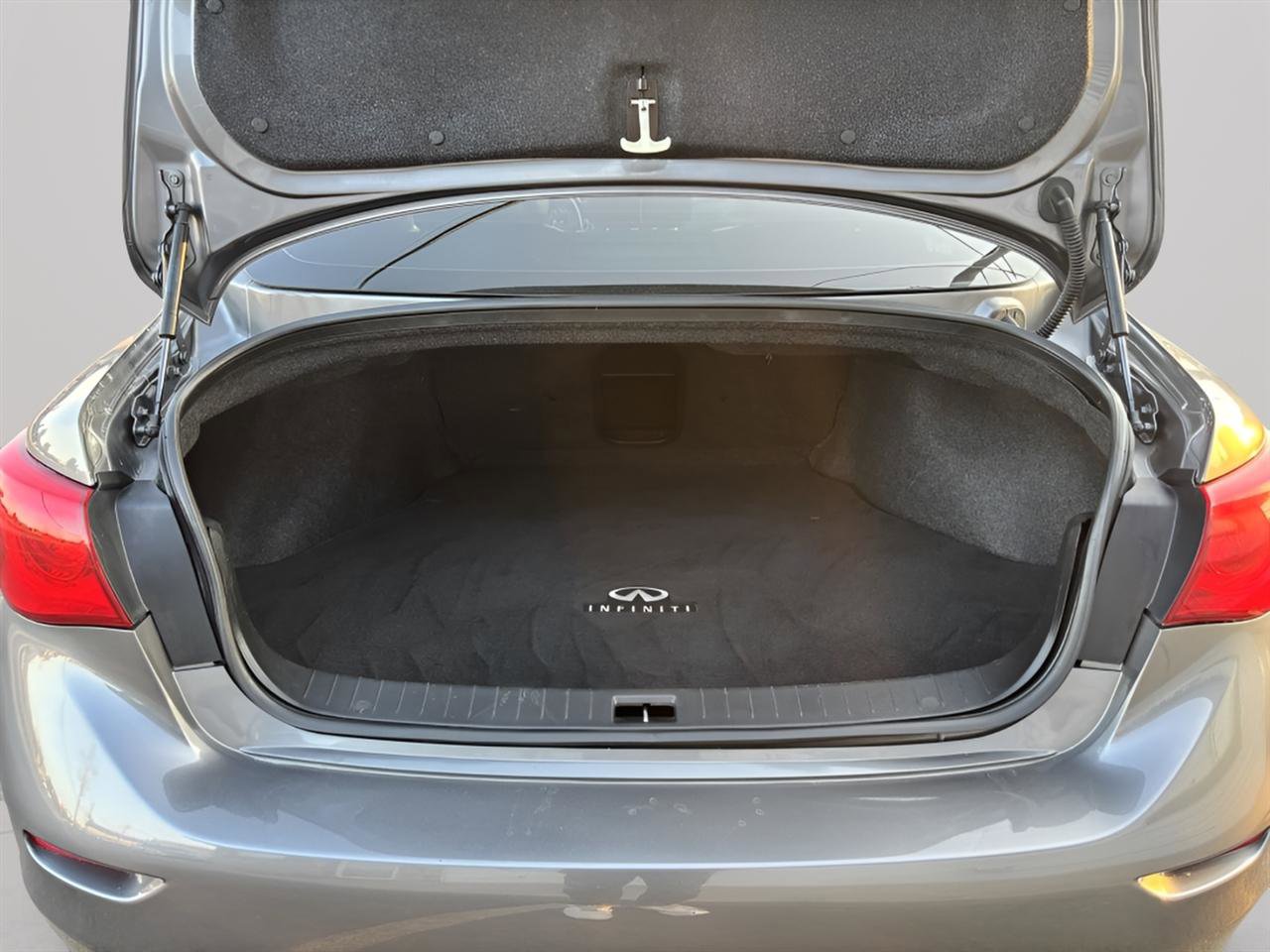 Used 2015 INFINITI Q50 Premium w/ Navigation Package AWD/4WD image 27