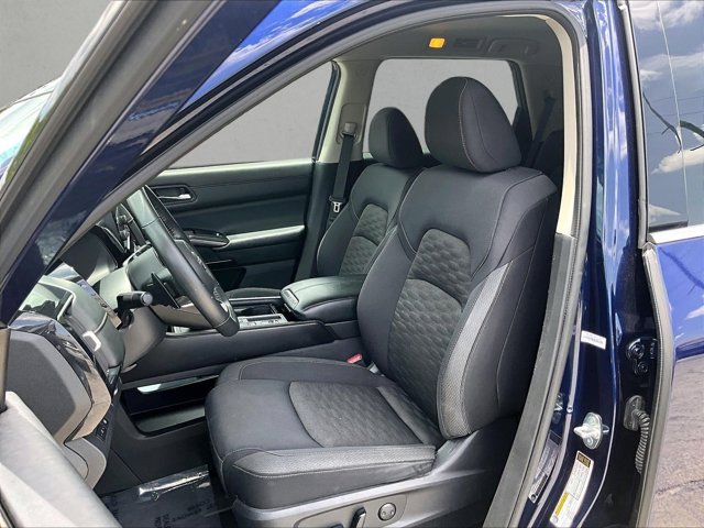 Used 2022 Nissan Pathfinder SV FWD image 26