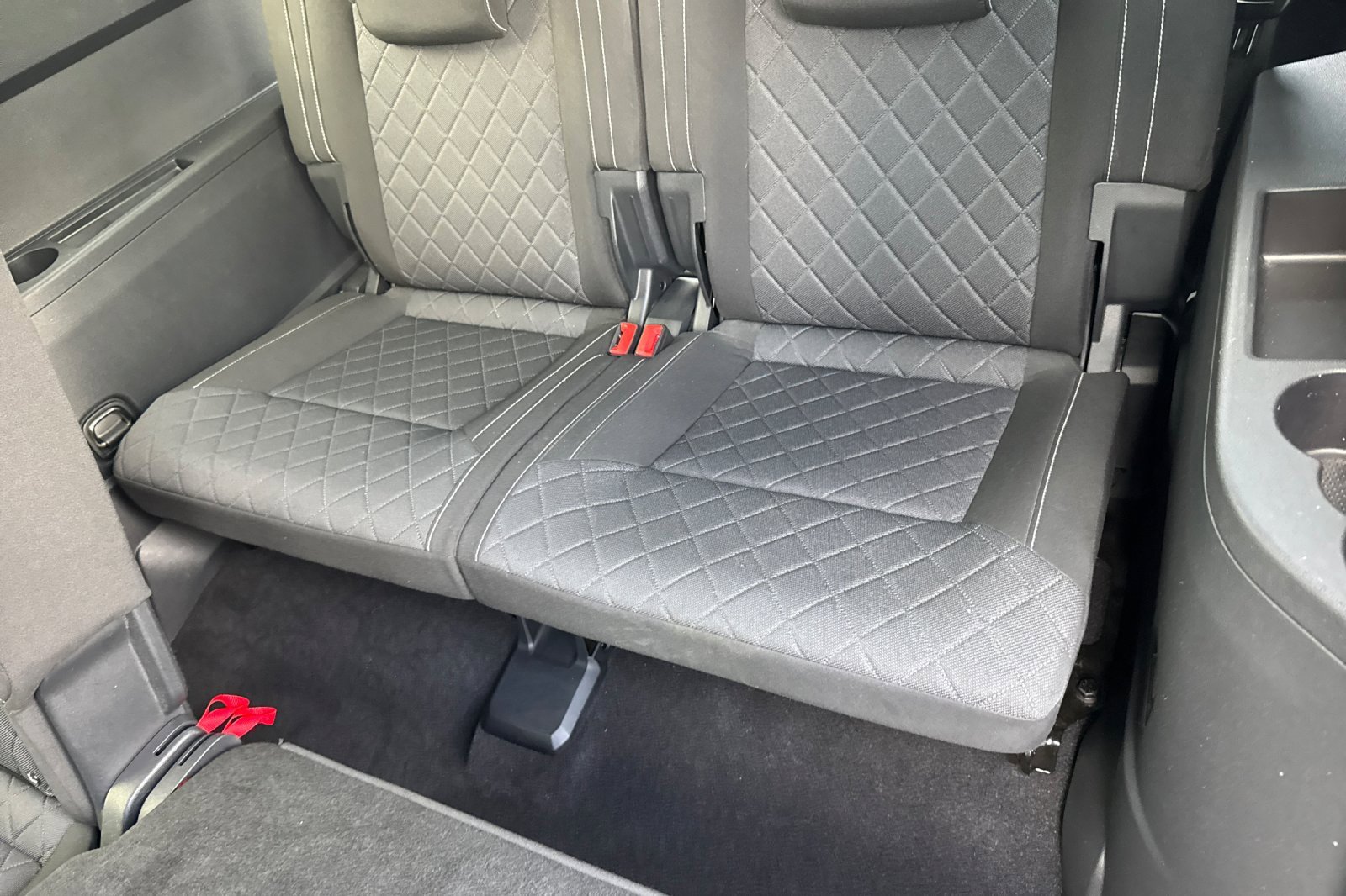 Used 2021 Volkswagen Atlas S image 16