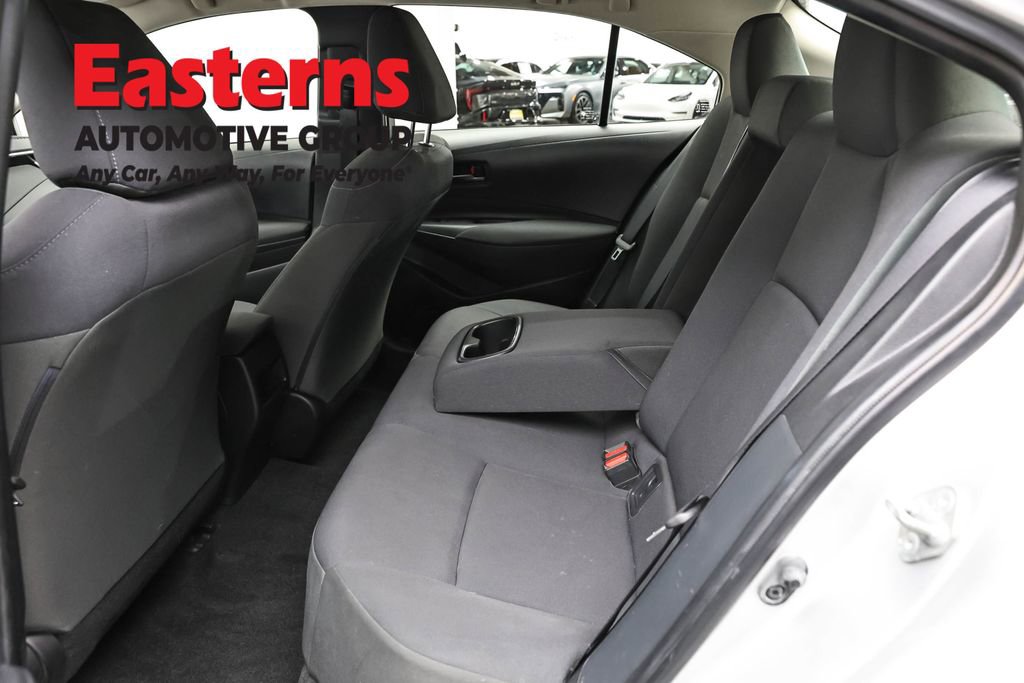 Used 2022 Toyota Corolla LE FWD image 20