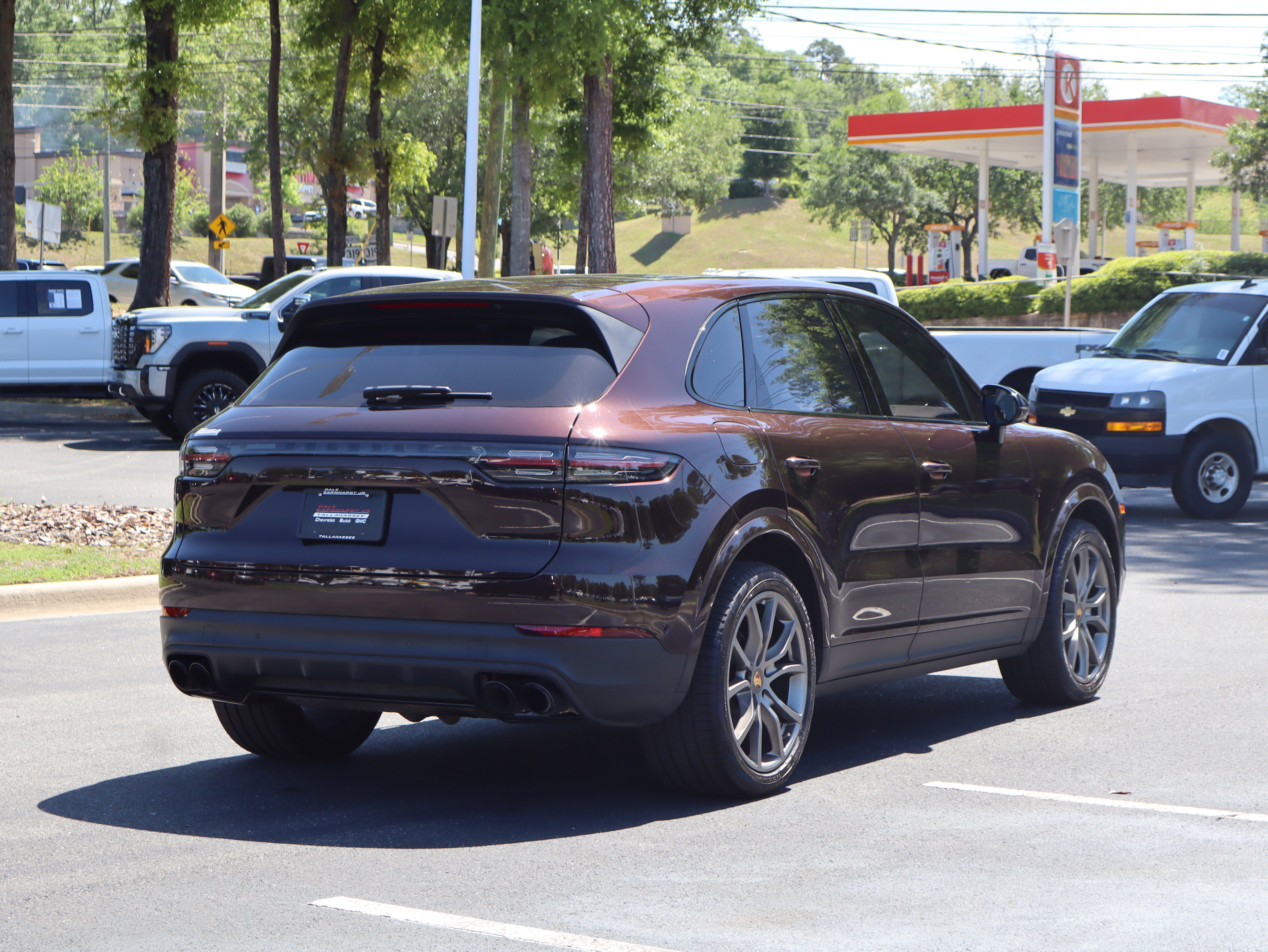 Used 2022 Porsche Cayenne AWD/4WD image 20