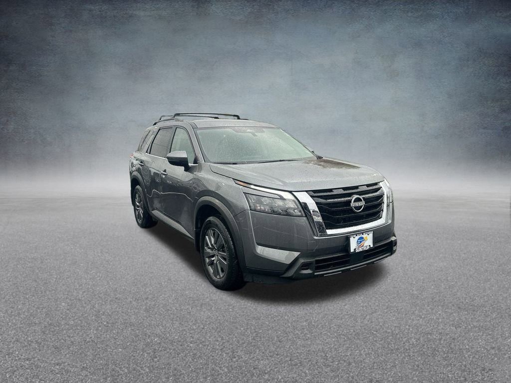 Used 2024 Nissan Pathfinder SV image 35