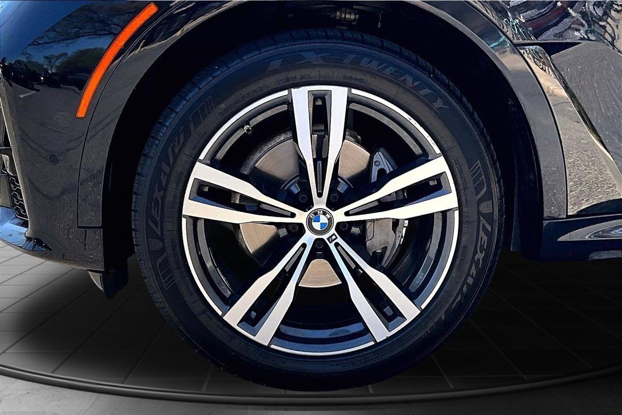 Used 2019 BMW X7 xDrive40i w/ Premium Package AWD/4WD image 35