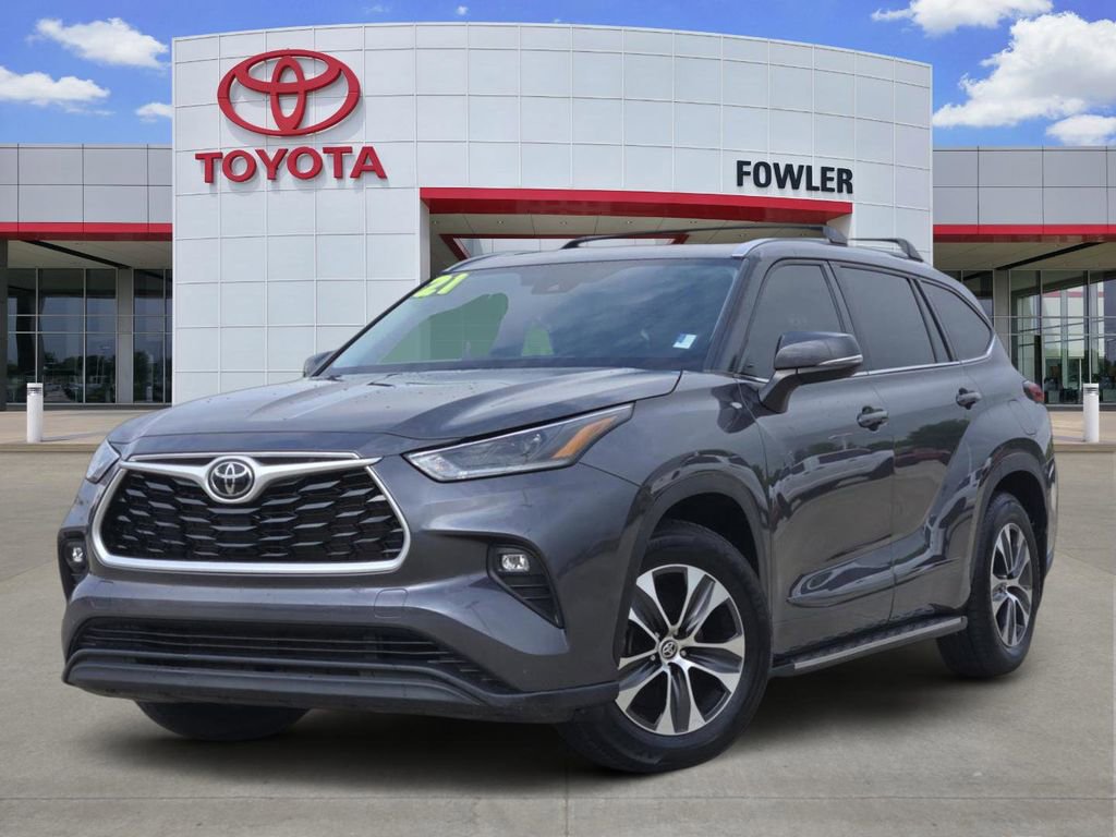Used 2021 Toyota Highlander XLE