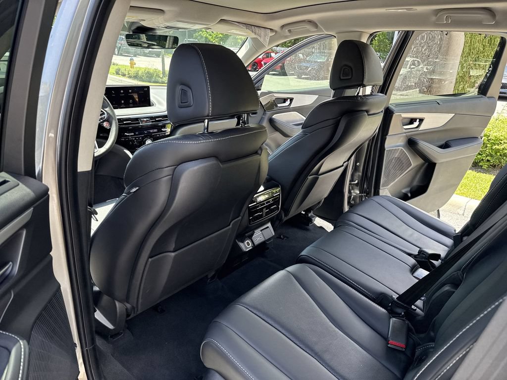 Used 2024 Acura MDX w/ Technology Package FWD image 34