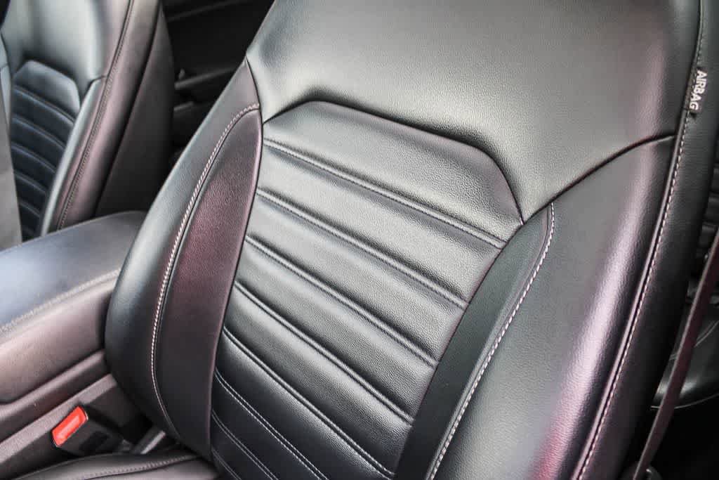 Used 2019 Ford Edge SEL w/ Equipment Group 201A FWD image 21